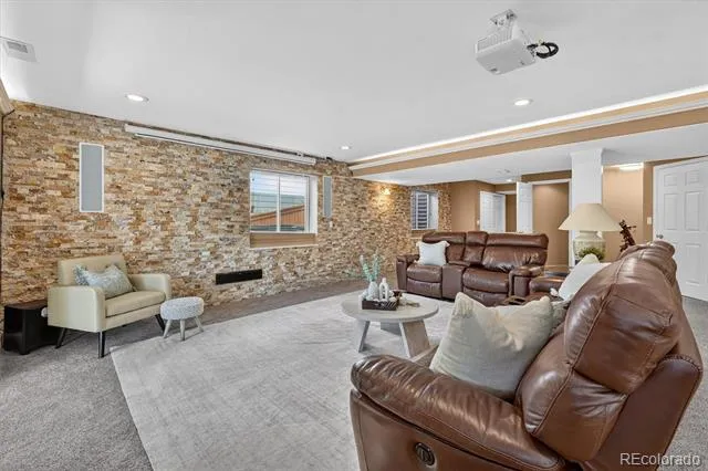 10524 Applebrook Circle Highlands Ranch, CO 80130