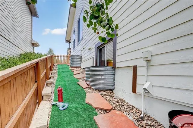 10524 Applebrook Circle Highlands Ranch, CO 80130