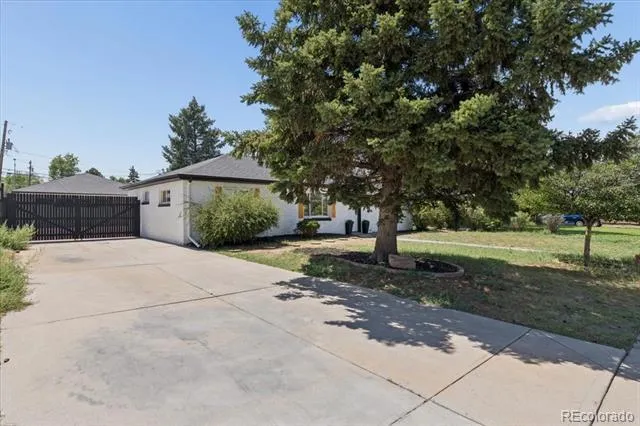 13584 E 7th Avenue Aurora, CO 80011