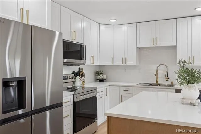 13584 E 7th Avenue Aurora, CO 80011