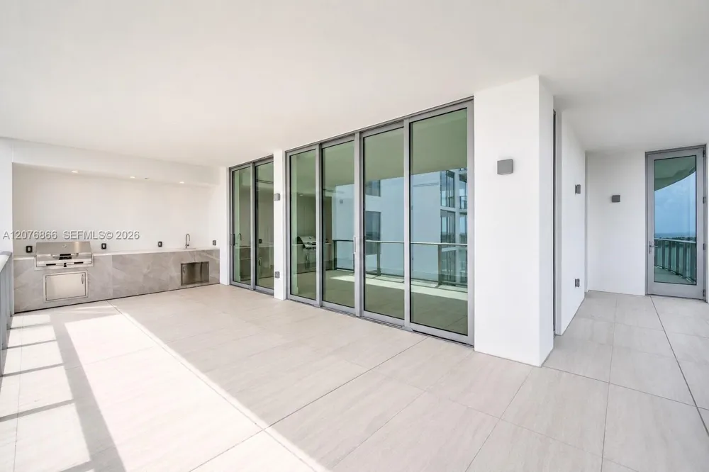 4714 Flagler #1104 Palm Beach, FL 33407