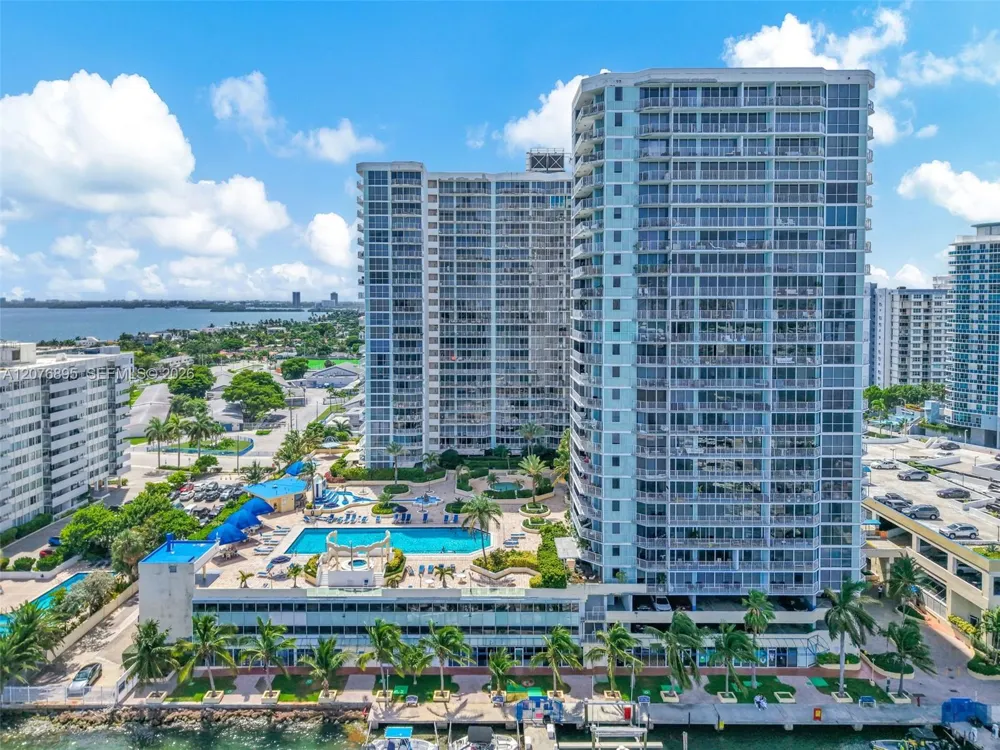 7601 E Treasure Dr #1419 North Bay Village, FL 33141