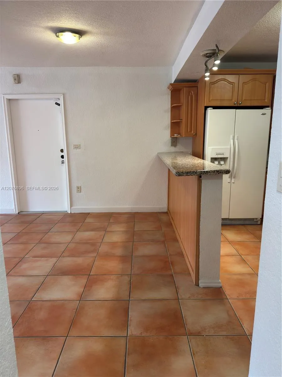 7915 SW 104th St #104G Miami, FL 33156