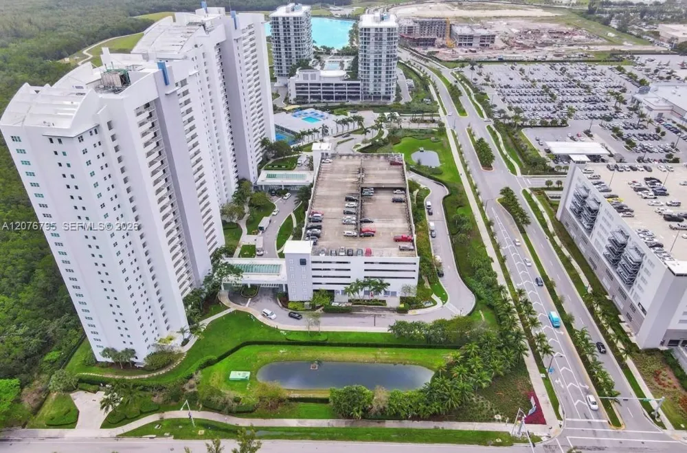 15051 Royal Oaks Ln #2403 North Miami, FL 33181
