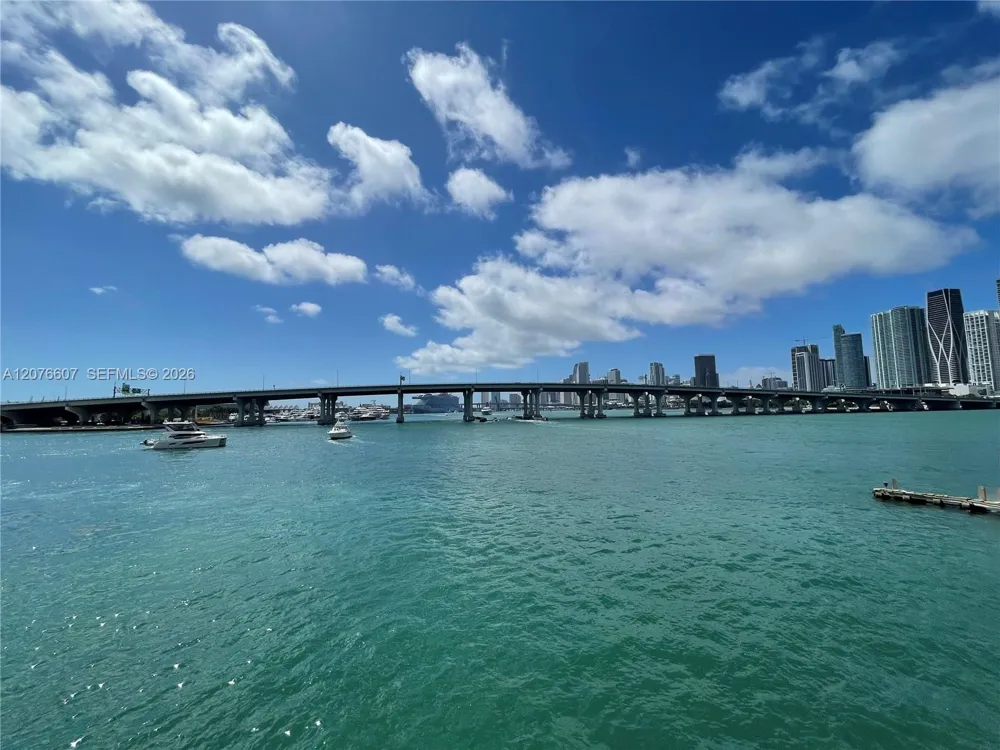 1750 Bayshore Dr #3403 Miami, FL 33132