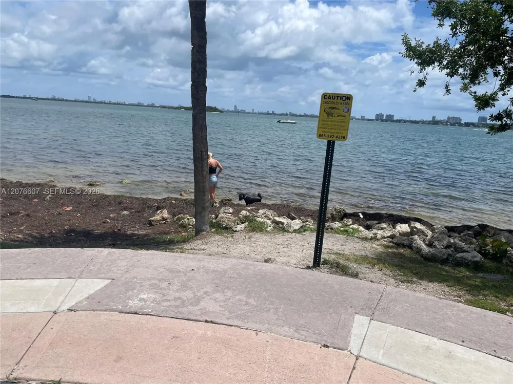 1750 Bayshore Dr #3403 Miami, FL 33132
