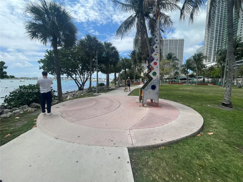 1750 Bayshore Dr #3403 Miami, FL 33132