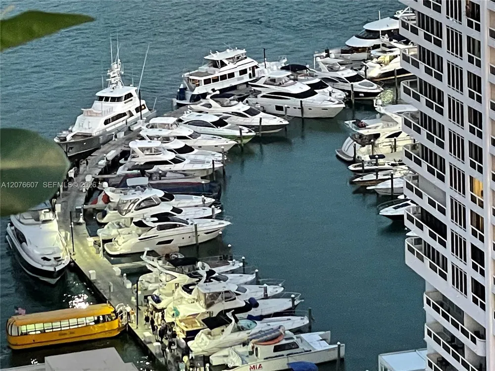 1750 Bayshore Dr #3403 Miami, FL 33132