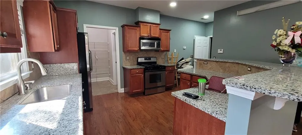 1843 Thomas Pointe Trace Lawrenceville, GA 30043