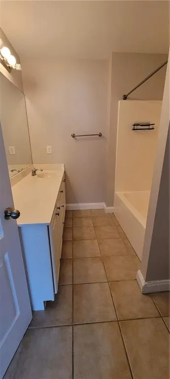 1843 Thomas Pointe Trace Lawrenceville, GA 30043