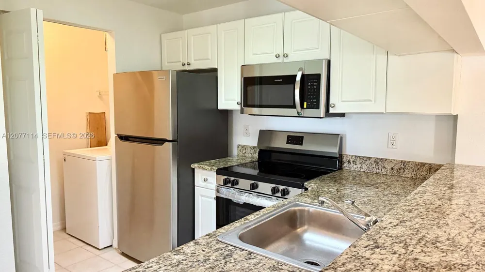 2806 Veronia Dr #303 Palm Beach Gardens, FL 33410