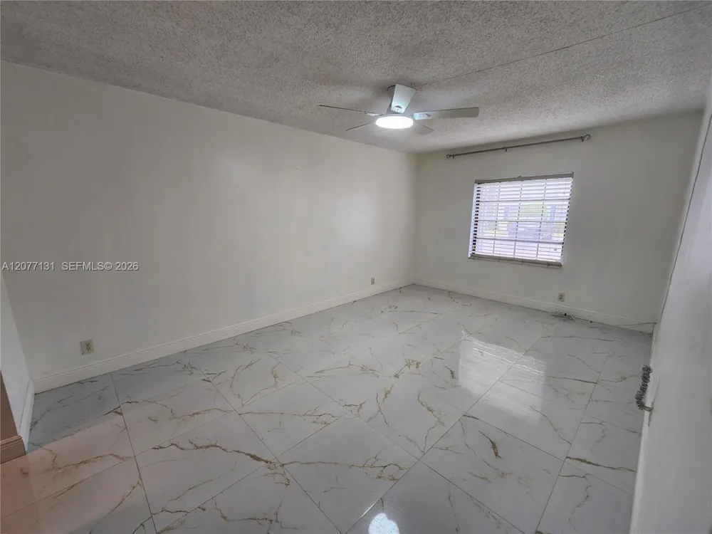 160 Cypress Club Dr #608 Pompano Beach, FL 33060