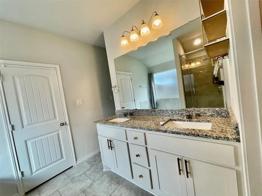 1916 Thorndyke Lane Bryan, TX 77807