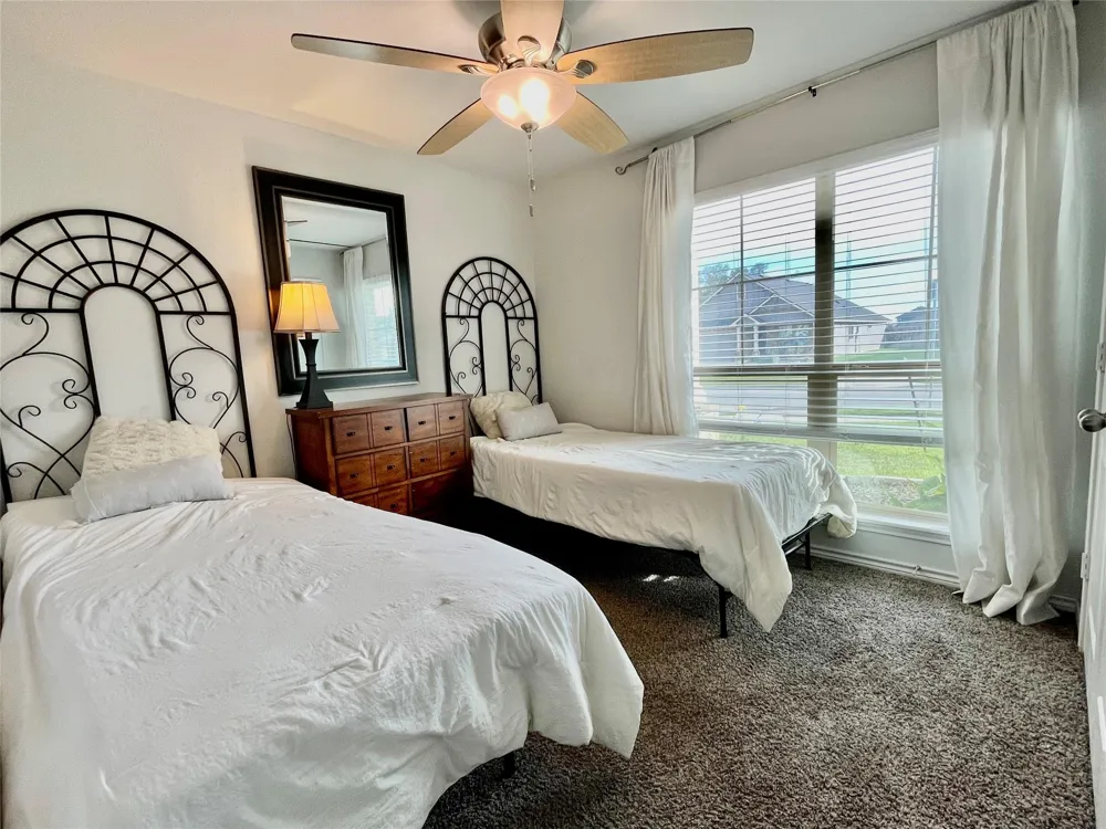 1916 Thorndyke Lane Bryan, TX 77807