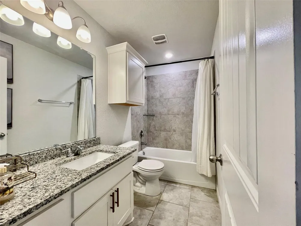 1916 Thorndyke Lane Bryan, TX 77807