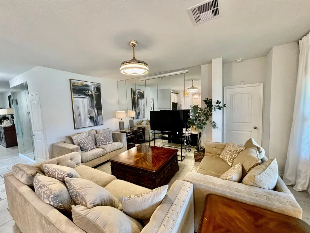 1916 Thorndyke Lane Bryan, TX 77807