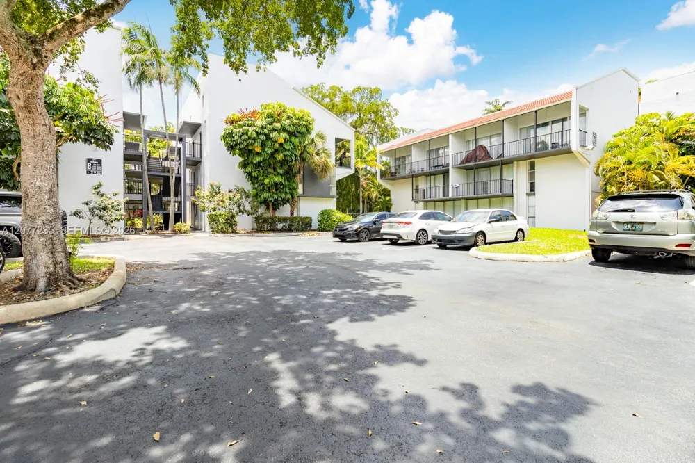 2920 Forest Hills Blvd #A3A Coral Springs, FL 33065