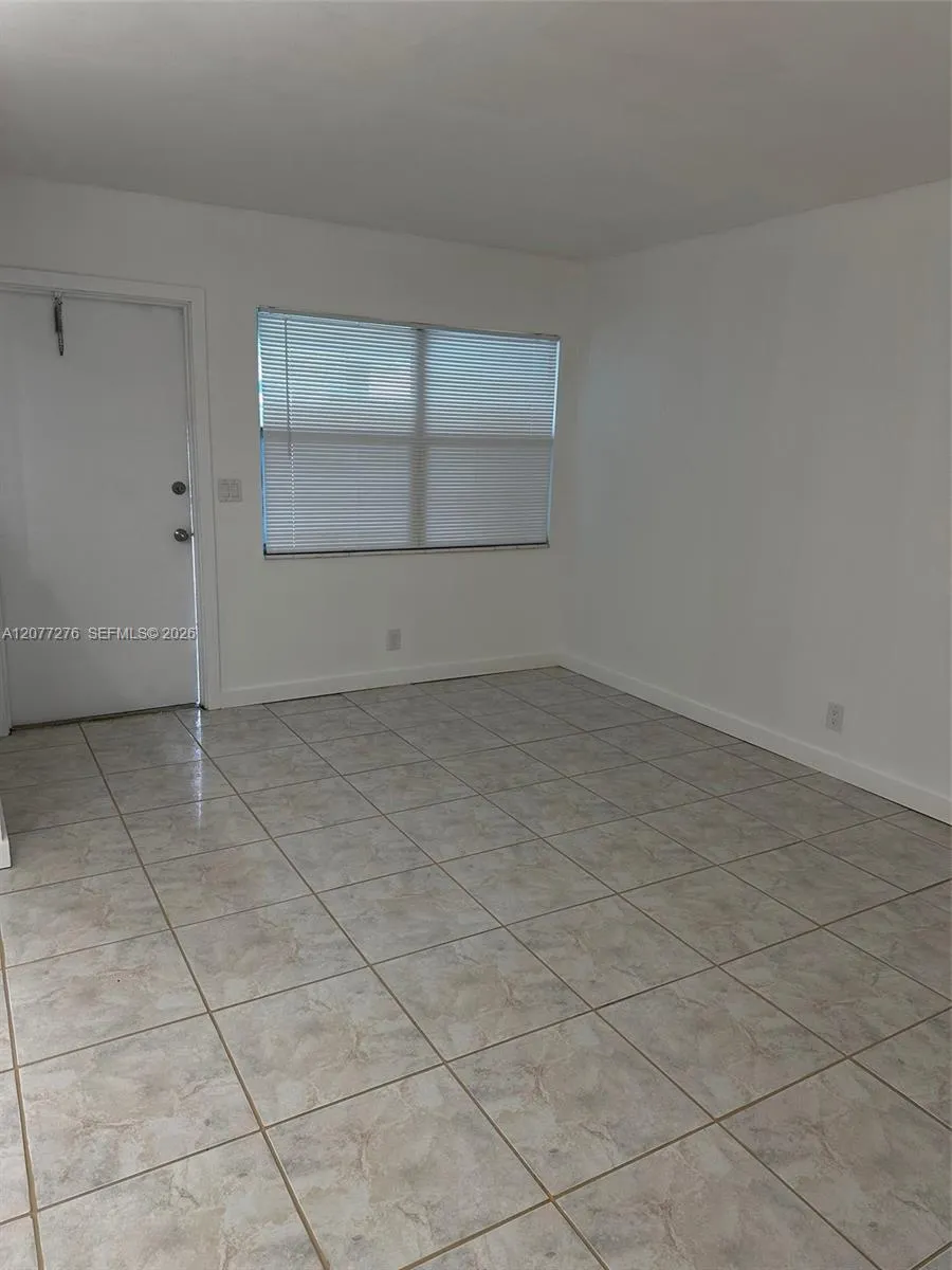 270 Layne Blvd #114 Hallandale Beach, FL 33009