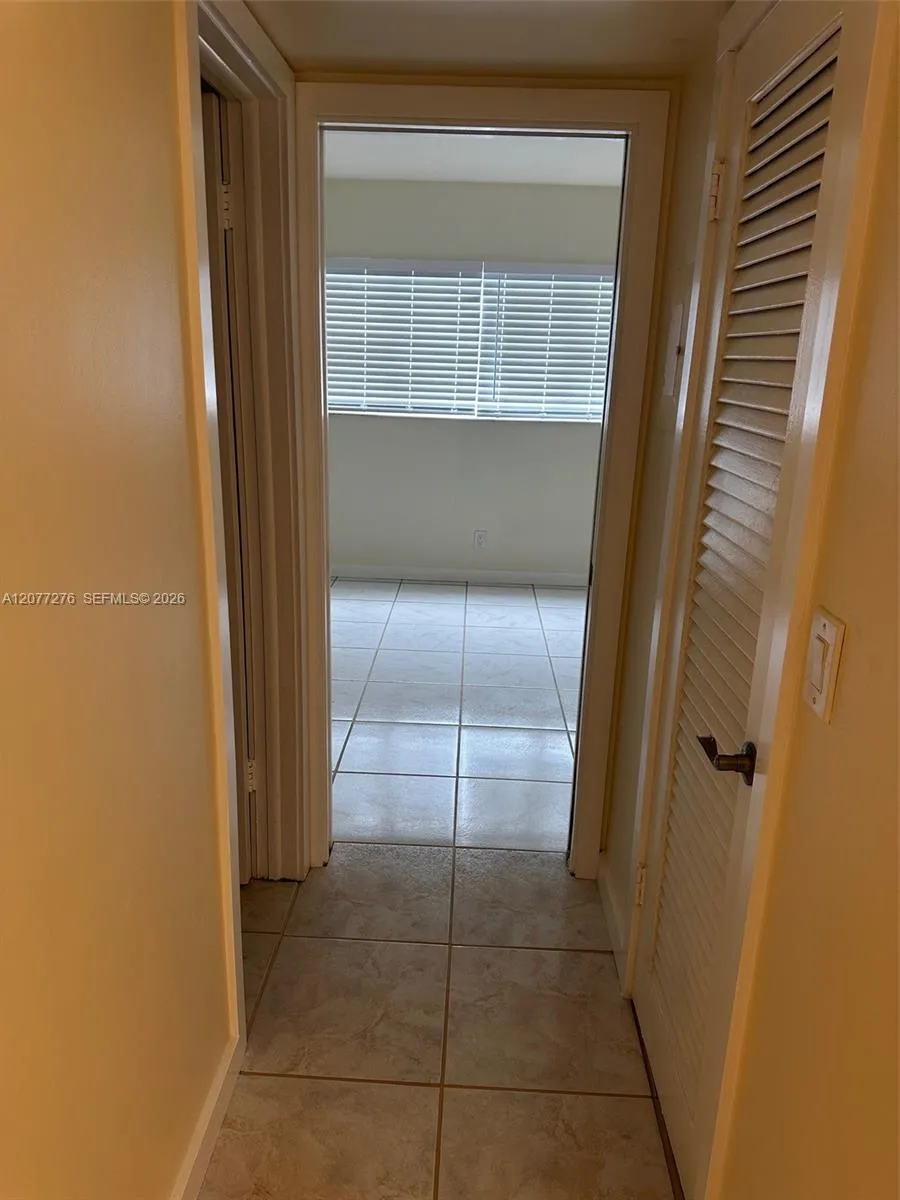 270 Layne Blvd #114 Hallandale Beach, FL 33009
