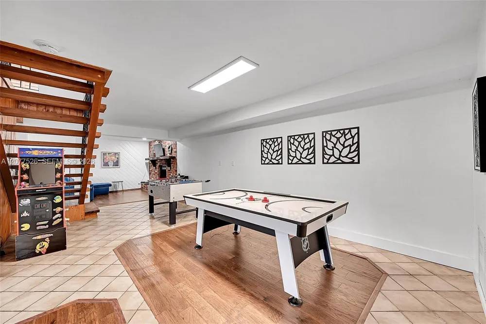 1201 Old Hiatus Rd Plantation, FL 33323