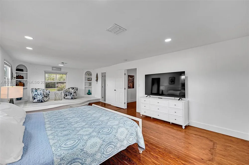 1201 Old Hiatus Rd Plantation, FL 33323