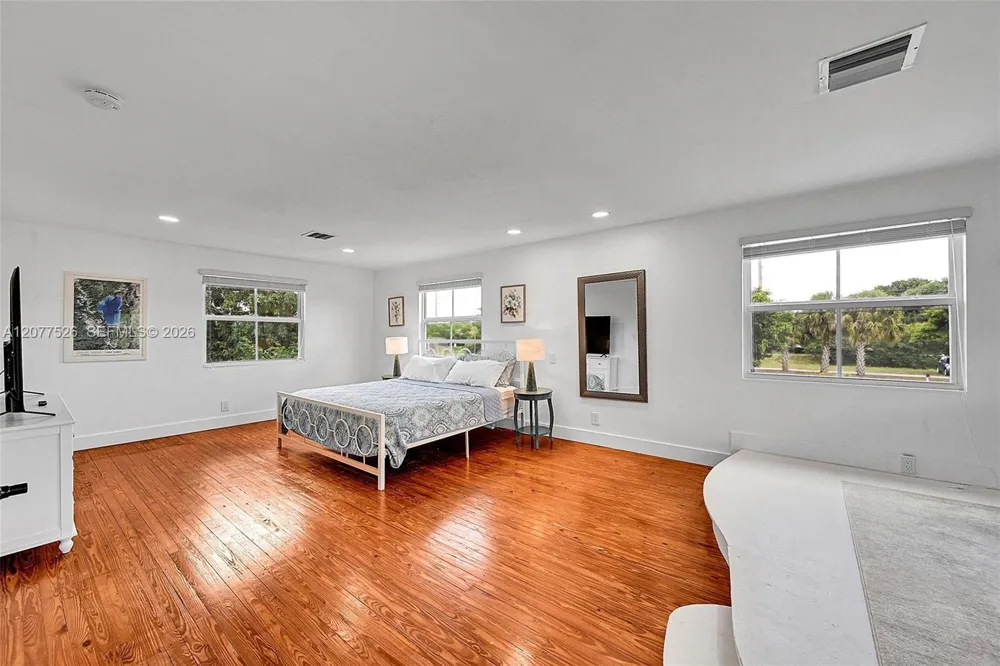 1201 Old Hiatus Rd Plantation, FL 33323