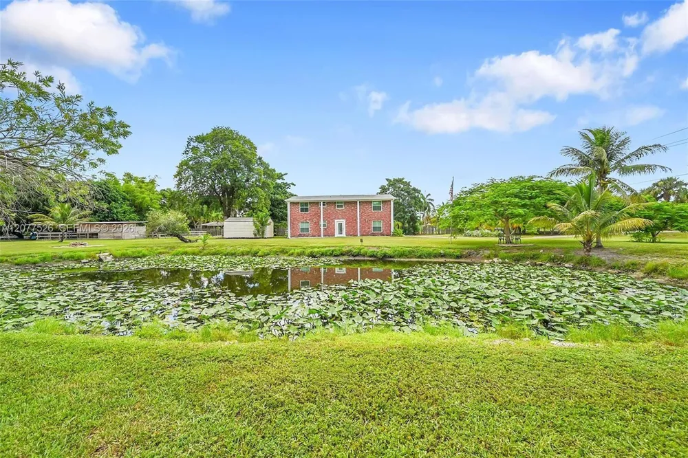 1201 Old Hiatus Rd Plantation, FL 33323