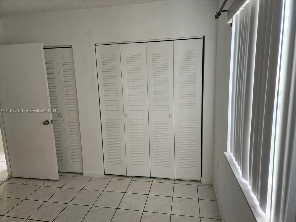 15615 SW 74th Cir Dr #13-2 Miami, FL 33193