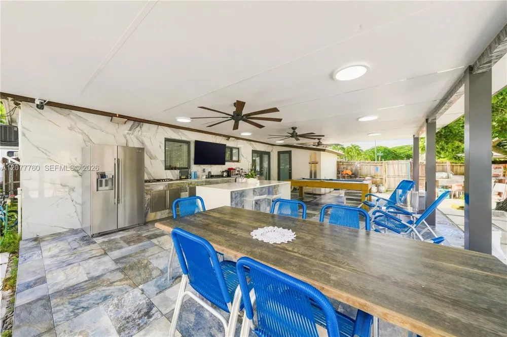 10125 SW 84th St Miami, FL 33173