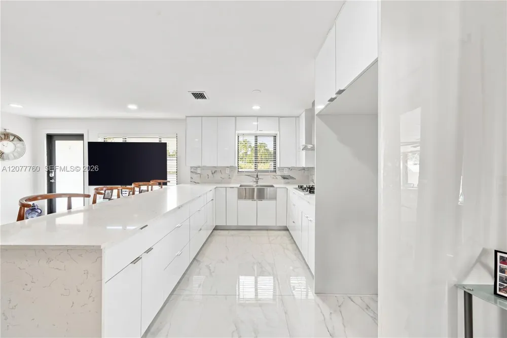 10125 SW 84th St Miami, FL 33173