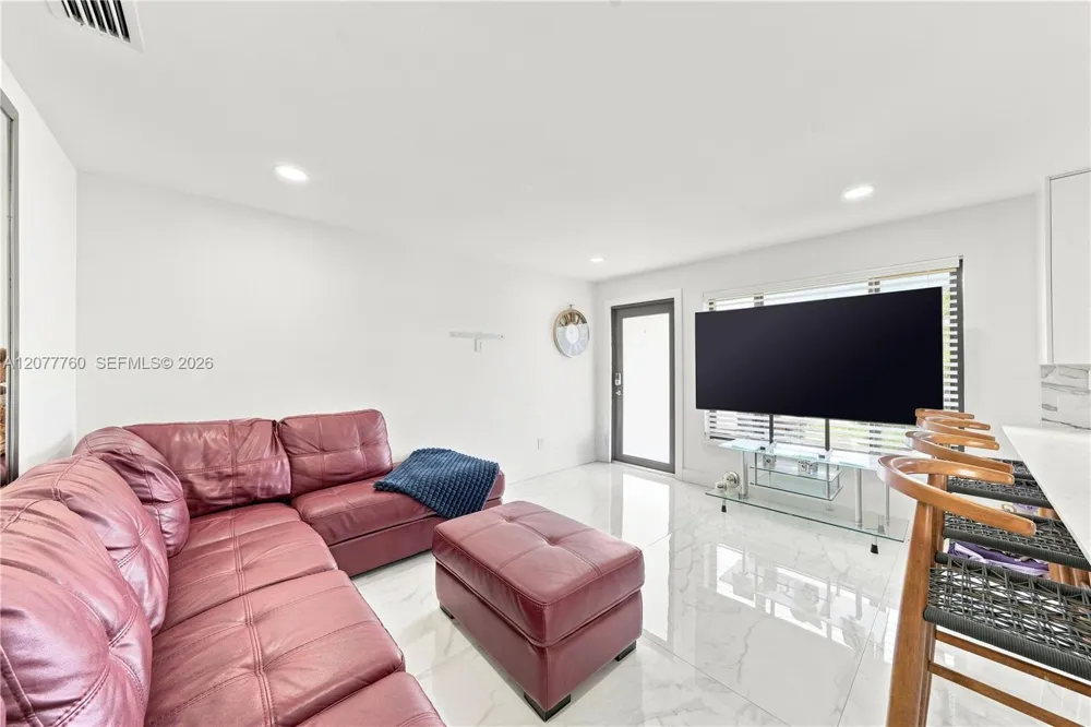 10125 SW 84th St Miami, FL 33173