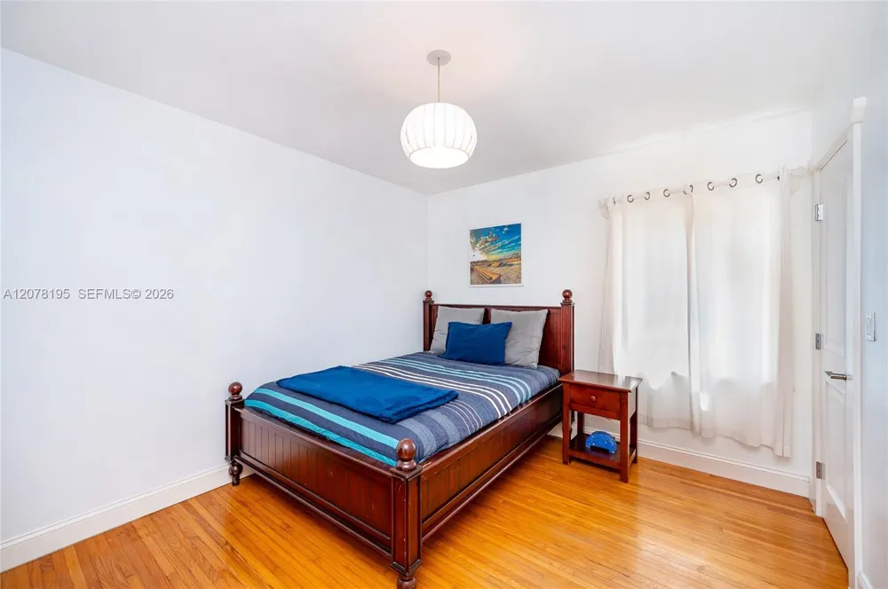 1003 NE 118th St Biscayne Park, FL 33161