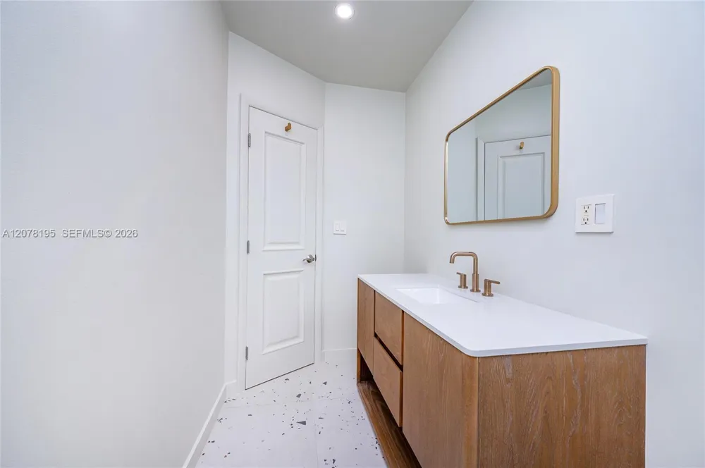 1003 NE 118th St Biscayne Park, FL 33161