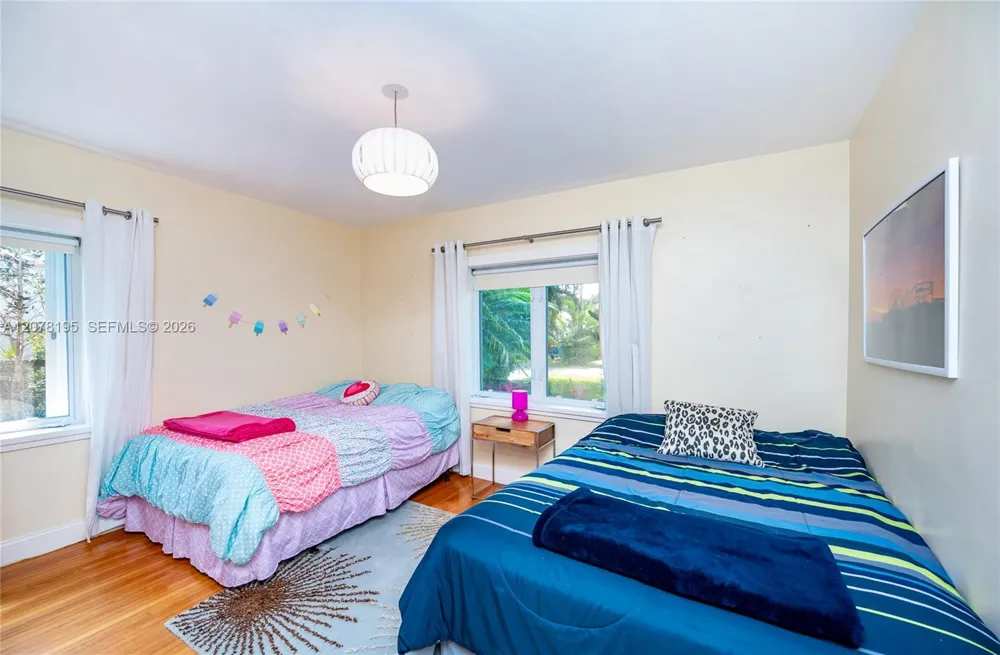 1003 NE 118th St Biscayne Park, FL 33161