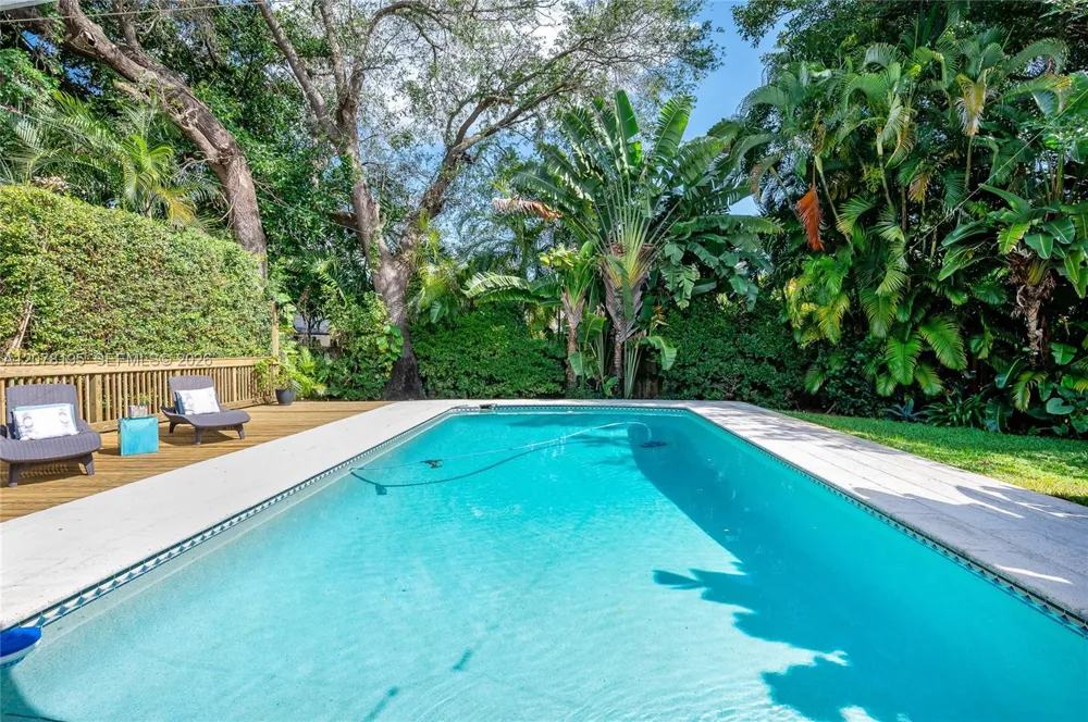 1003 NE 118th St Biscayne Park, FL 33161