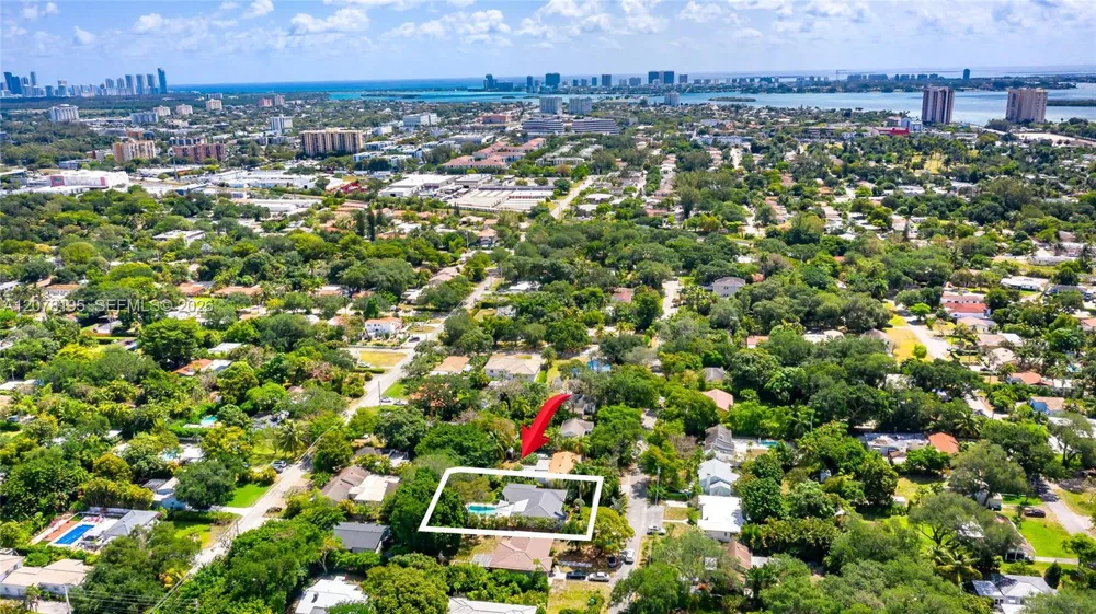 1003 NE 118th St Biscayne Park, FL 33161