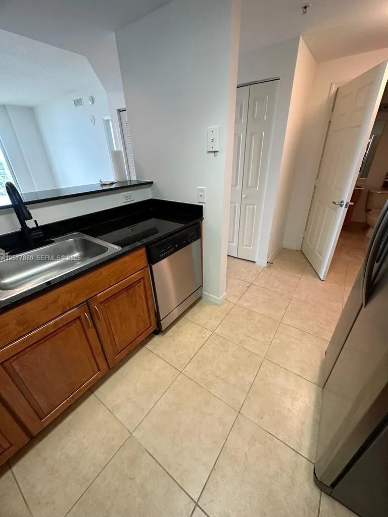 215 SW 42nd Ave #PH11 Miami, FL 33134