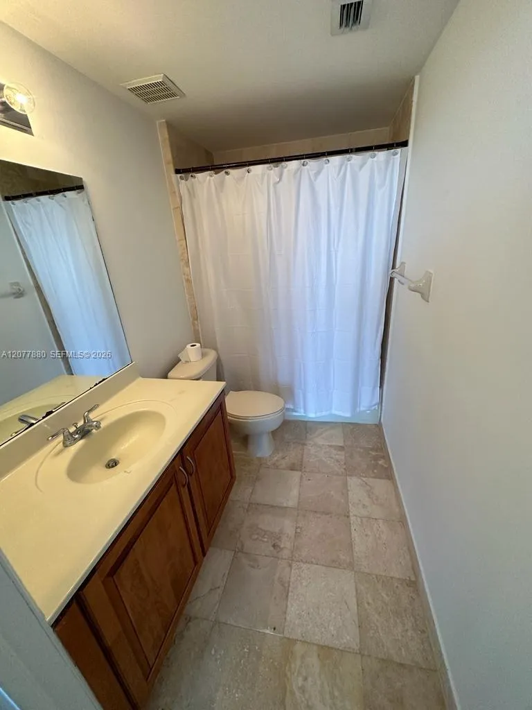 215 SW 42nd Ave #PH11 Miami, FL 33134