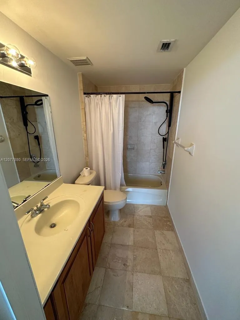 215 SW 42nd Ave #PH11 Miami, FL 33134