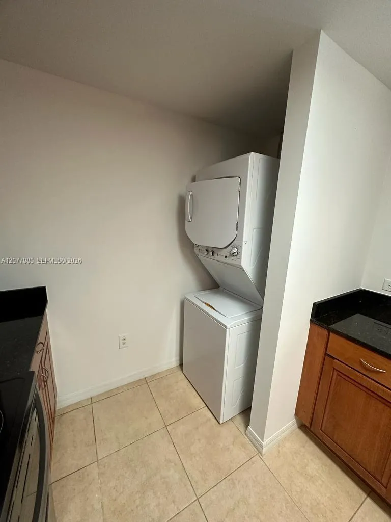 215 SW 42nd Ave #PH11 Miami, FL 33134