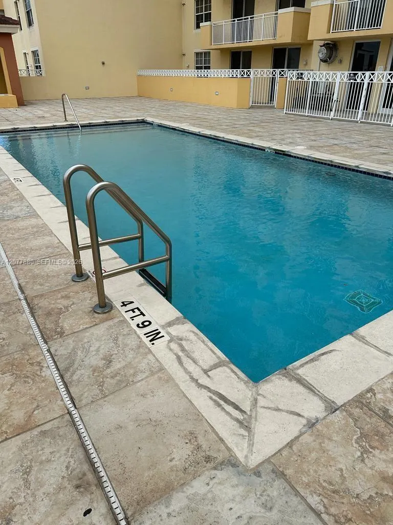 215 SW 42nd Ave #PH11 Miami, FL 33134