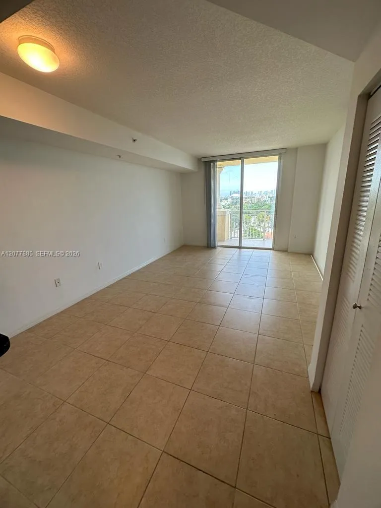215 SW 42nd Ave #PH11 Miami, FL 33134