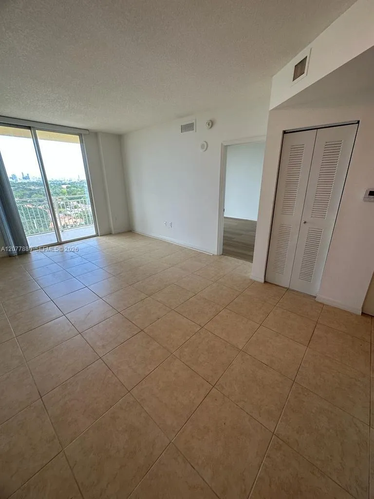 215 SW 42nd Ave #PH11 Miami, FL 33134