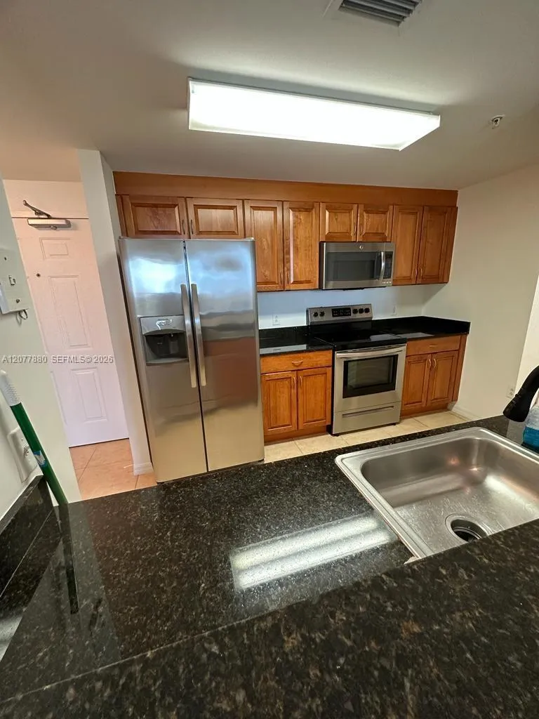 215 SW 42nd Ave #PH11 Miami, FL 33134