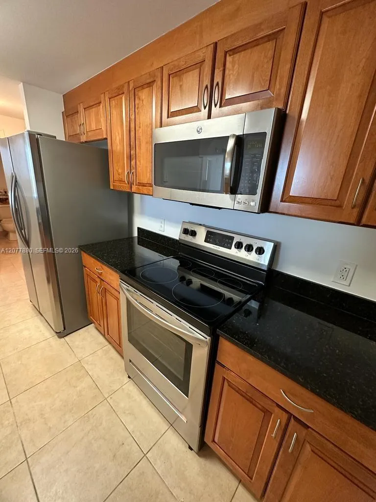 215 SW 42nd Ave #PH11 Miami, FL 33134