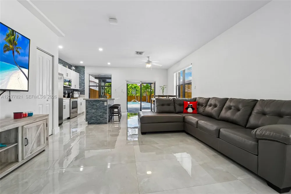 24980 SW 107 Ct Homestead, FL 33032