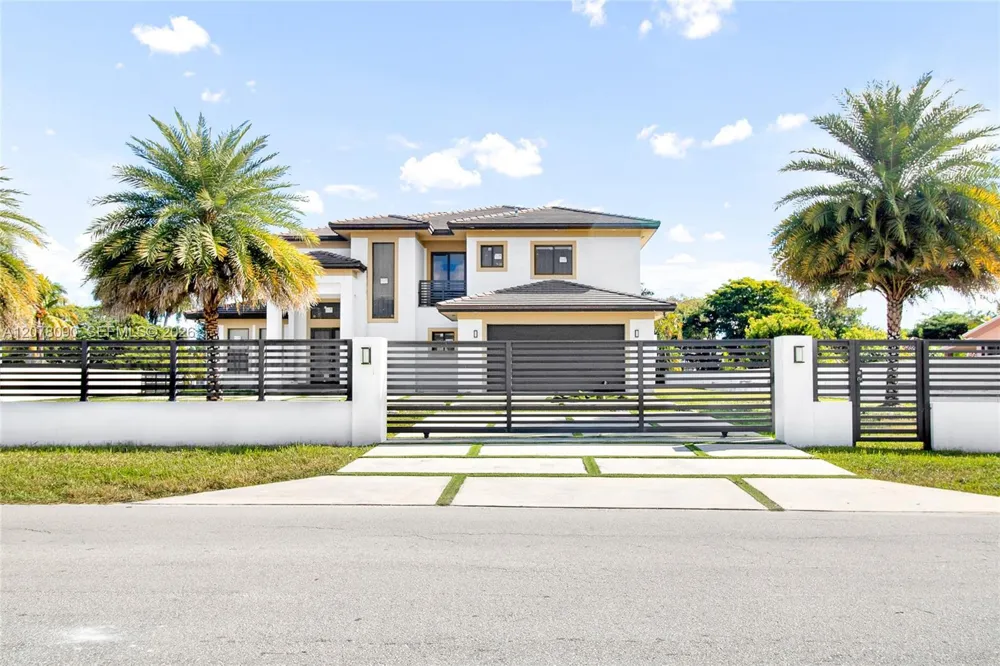 12890 NW 2nd St Miami, FL 33182