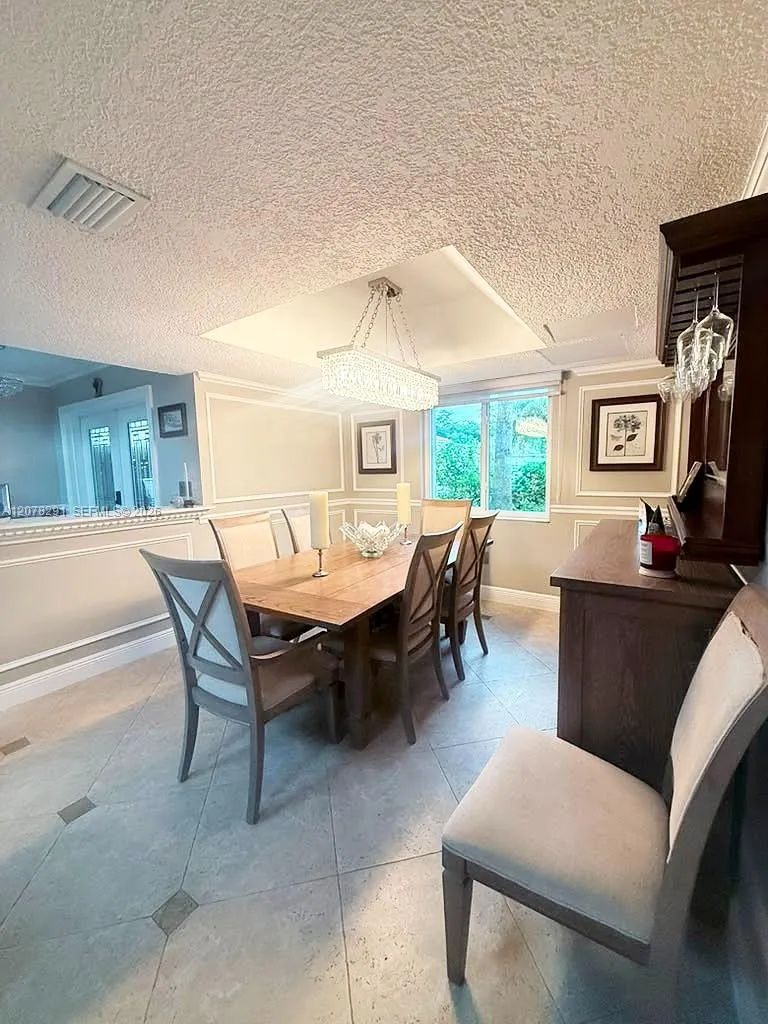 14719 SW 44th Ln Miami, FL 33185