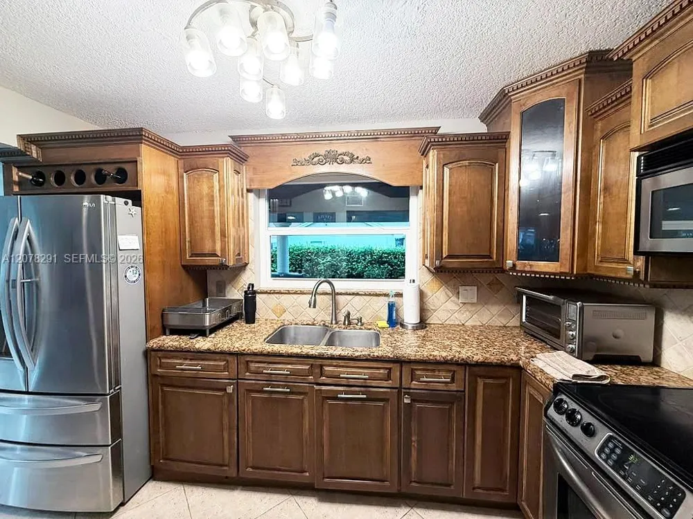 14719 SW 44th Ln Miami, FL 33185