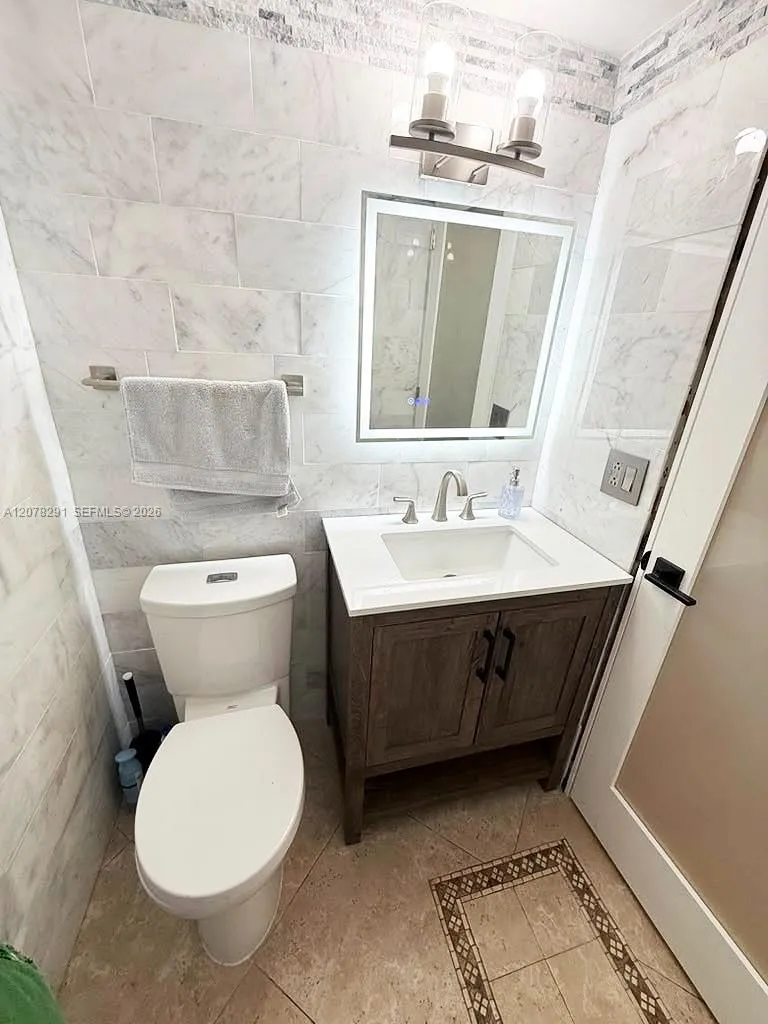 14719 SW 44th Ln Miami, FL 33185